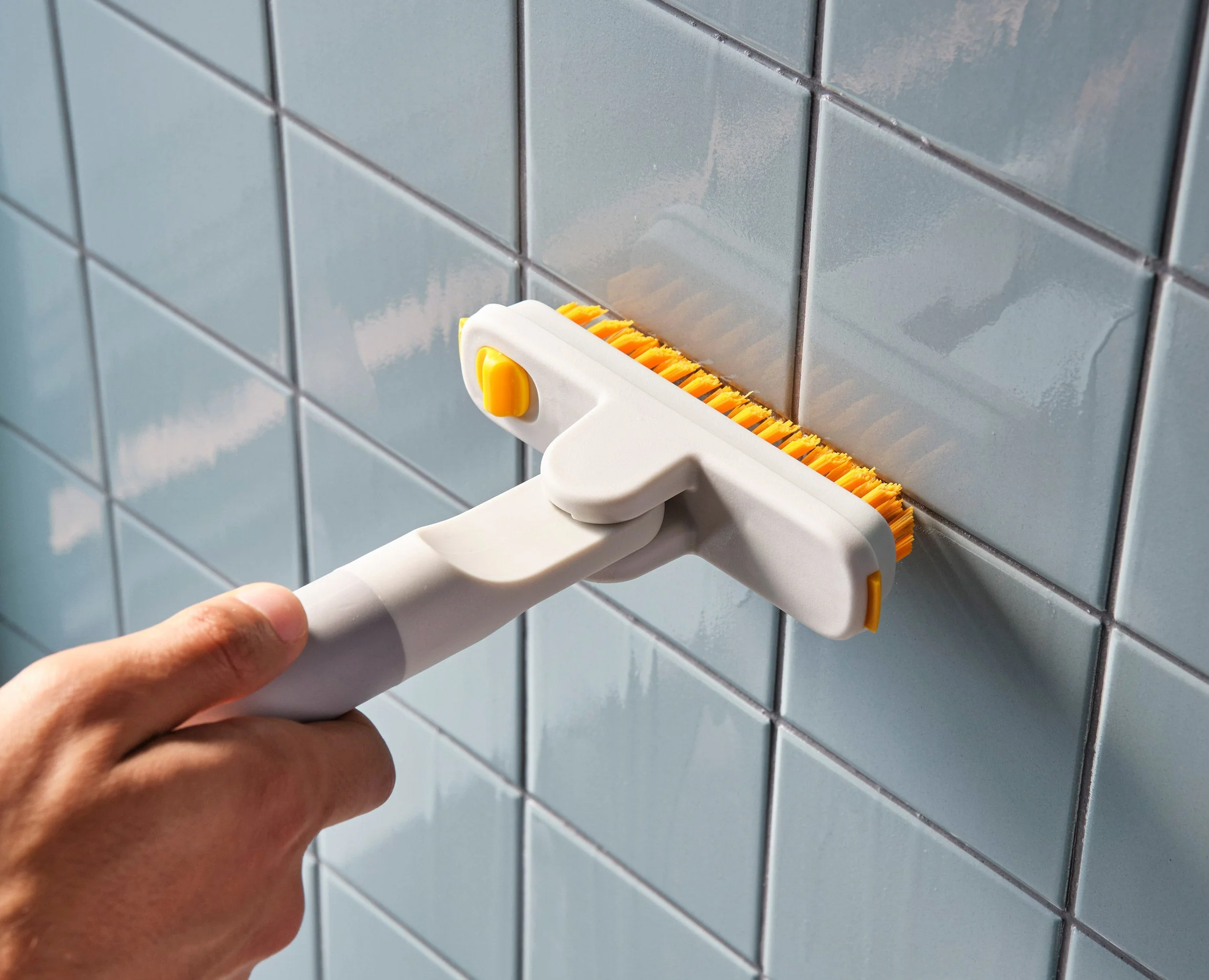 CleanTech™ 2-in-1 Tile Scrubber Tool with Extension Pole - Image 4