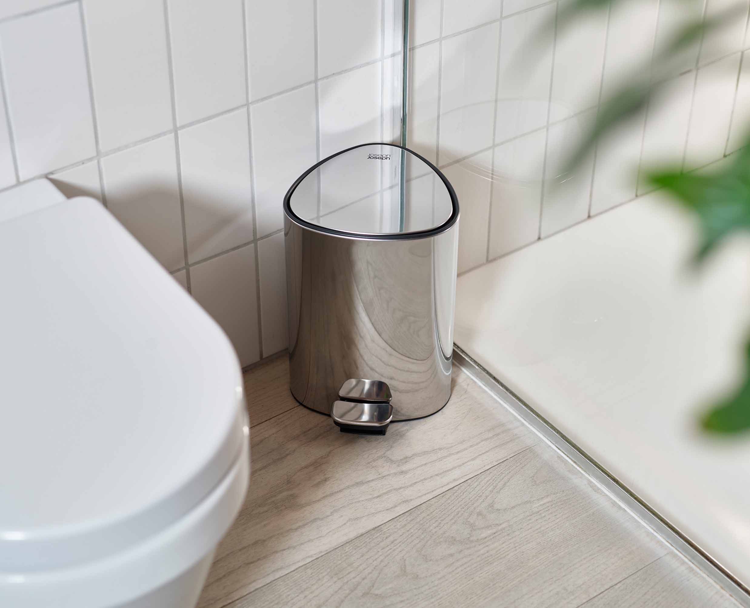 EasyStore™ Luxe 5L Stainless-steel Bathroom Pedal Trash Can - Image 3