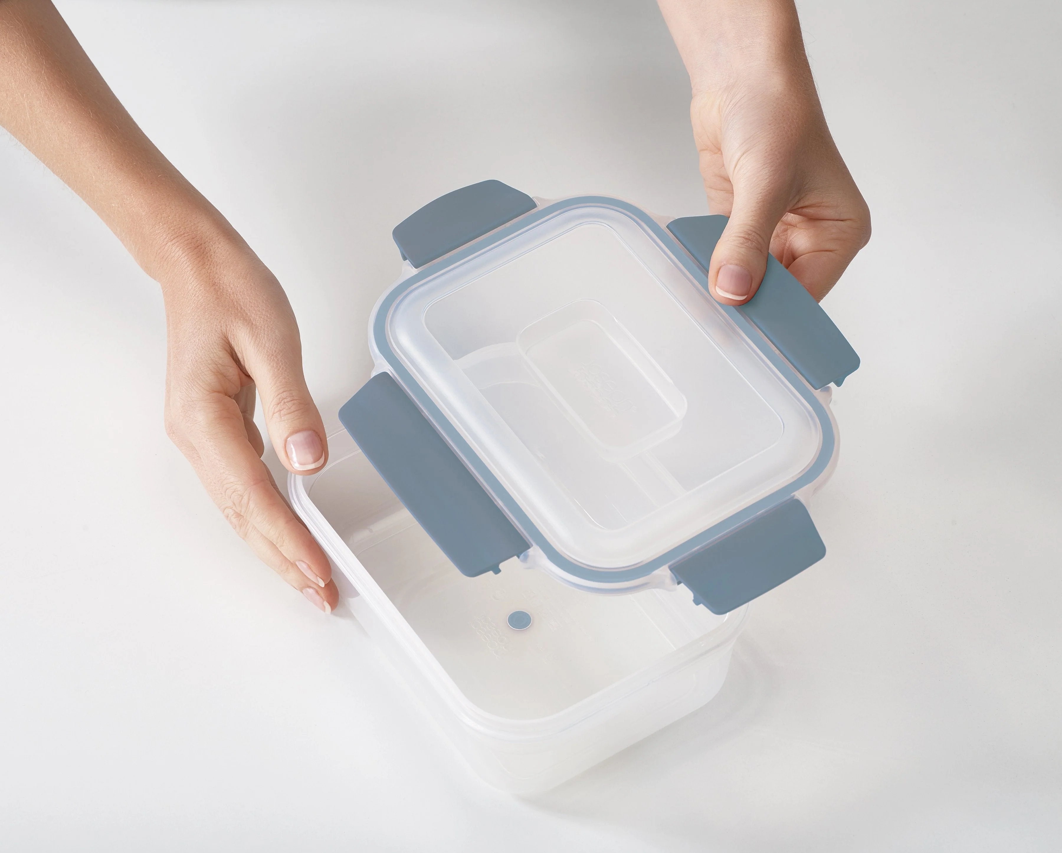 Nest™ Lock 10-piece Blue Food Container Set - Editions - Image 6