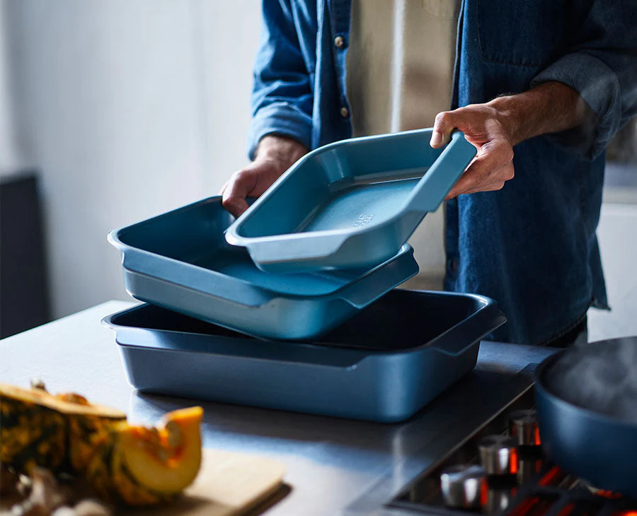 Nest™ Oven Non-stick Medium Blue Roasting Pan - Image 2