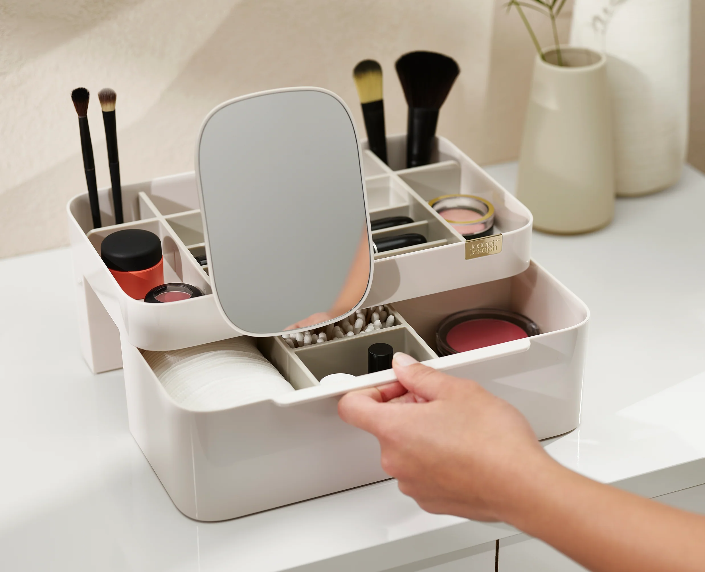 Viva Large Cosmetic Organizer with Removable Mirror - Image 5